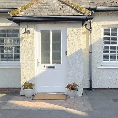 The Guards Quarters - Uk47594 Holiday home *