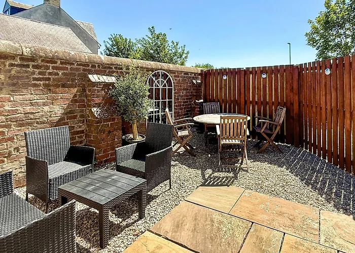 The Guards Quarters - Uk47594 *