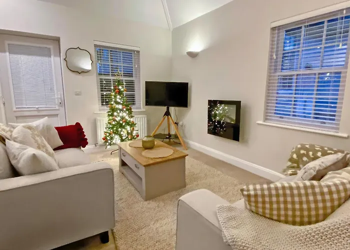 The Guards Quarters - Uk47594 シロス