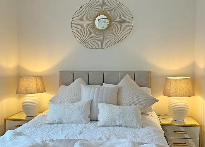 The Guards Quarters - Uk47594 シロス